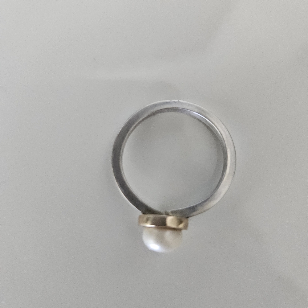 14k Gold and Sterling Pearl Silver Ring - Picture 10 of 11